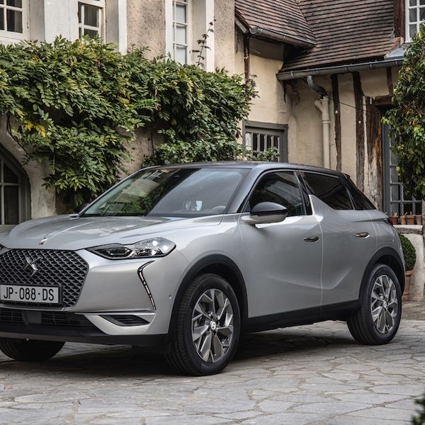 DS3 Crossback E tense parked in front of house